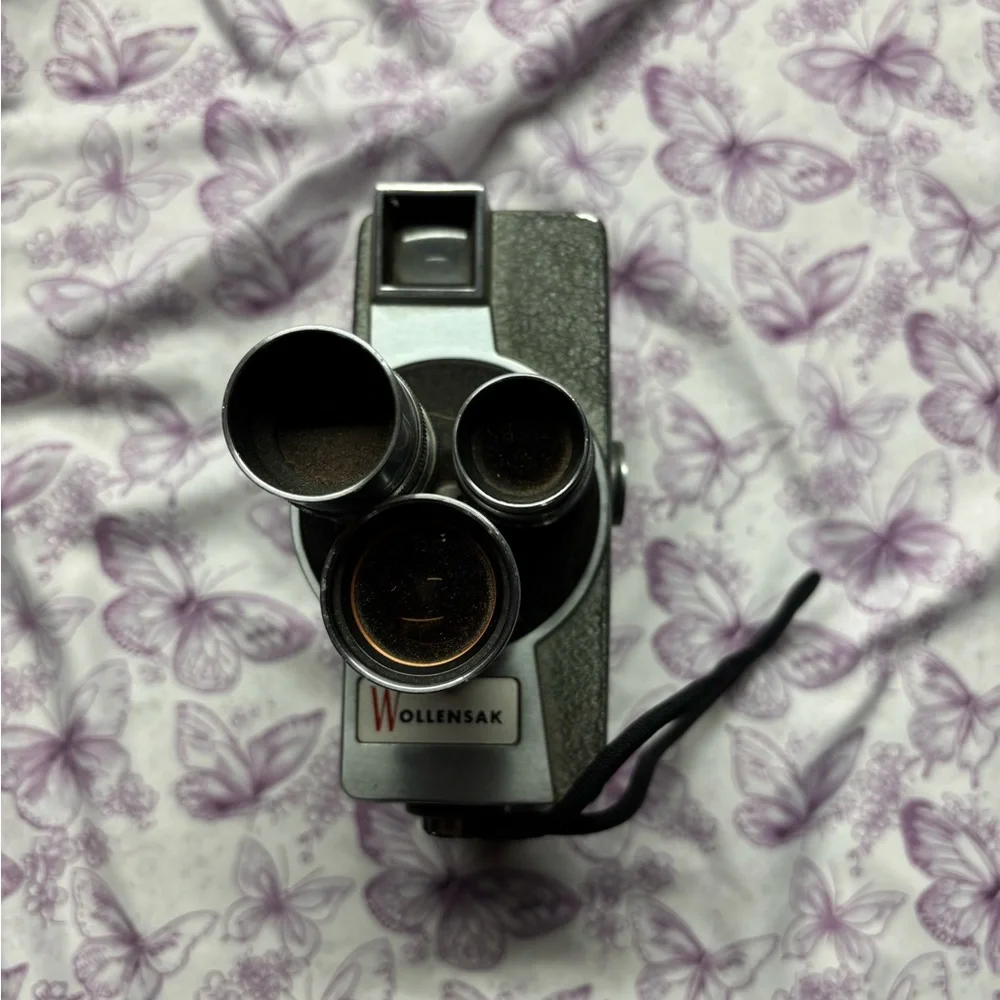 Vintage Wollensak 8 Model 153 8mm Movie Camera